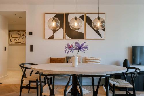 Knokke Apartment | Huswell - Elegant seaside getaway in central Knokke