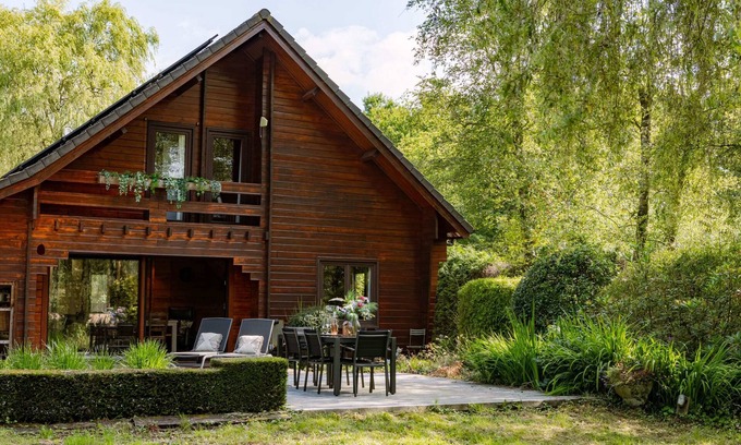 Knesselare Ski Chalet | Huswell - Tranquil and cozy chalet in the heart of Ursel