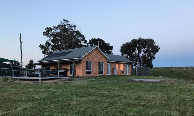 Heathcote South Other | Hut on the Hill - Your Ultimate Private Escape
