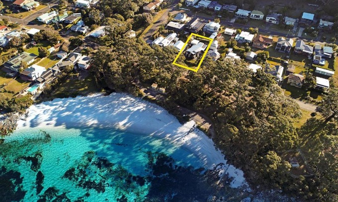 Hyams Beach House | Hyams Drift plus Studio by Latitude South Coast