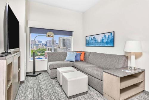 Texas Medical Center Hotel | Hyatt House Houston Medical Center