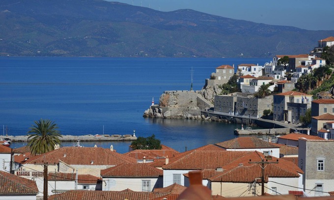 idhra House | Hydra town Panoramic sea view