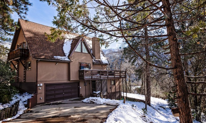 Camp Nelson Cabin | Hygge Haus Sequoia - Spacious & Secluded A-Frame Cabin with Mountain VIEWS!