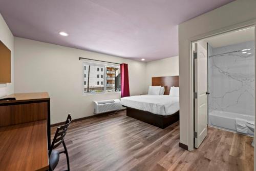 Harbor Hotel | Hyland Inn Long Beach
