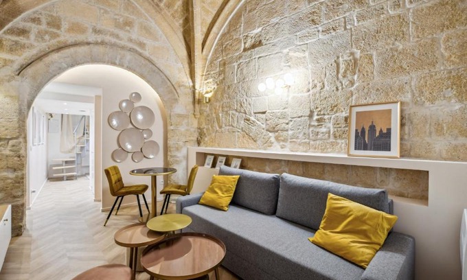 Montpellier City-Centre Apartment | Hyper centre Écusson - Magnifique T1 au calme