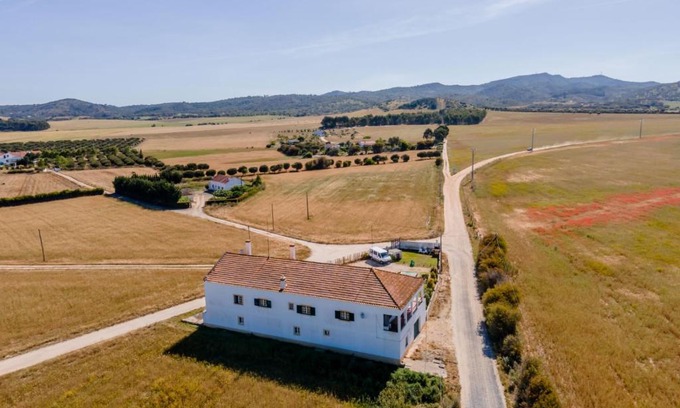 Odemira Bed & Breakfast | I Ka Hale