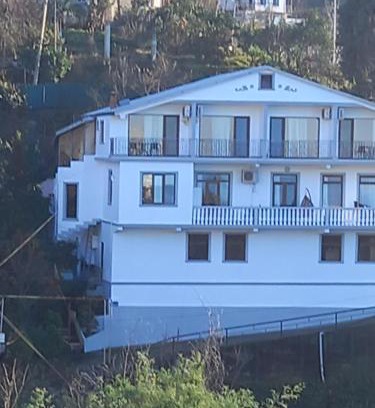 Mtsvane Kontskhi House | Iberia 2019