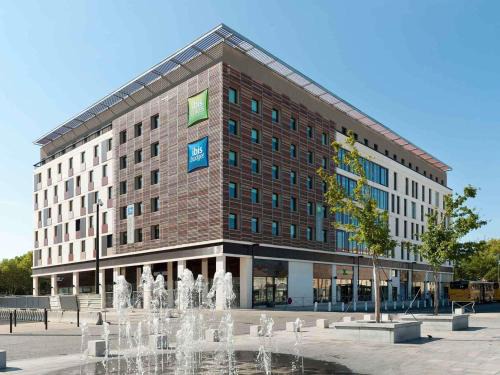 Quartier Administrations Hotel | ibis Styles Nimes Gare Centre