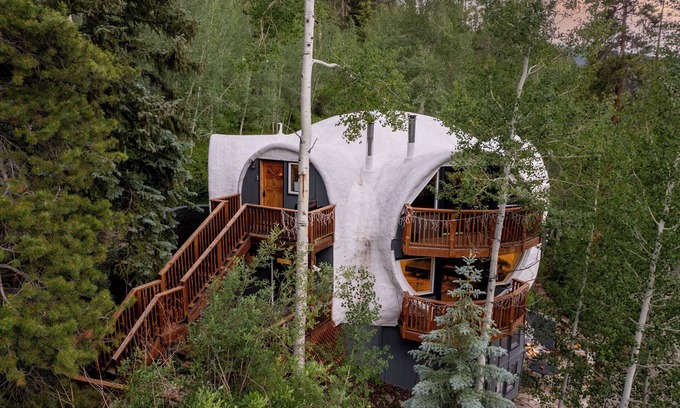 Intermountain Condo | Iconic Vail landmark, unique Dome Home | D2
