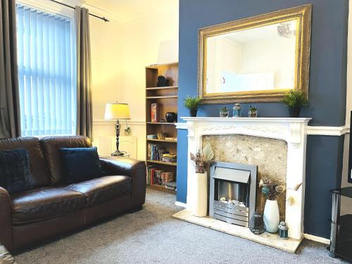 Widnes House | Ideal 2 bed pay-as-you-stay home in Widnes sleep 5