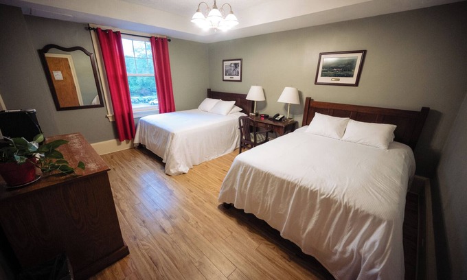 Shawnee On Delaware Hotel | Ideal Delaware Escape | Enjoy Golf & Outdoor Adventure Near Pocono Mountain