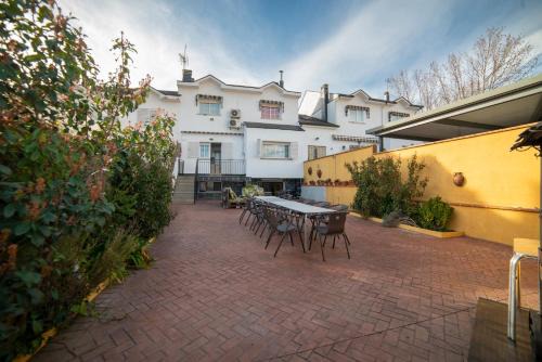 San Martin de Valdeiglesias House | Ideal FAMILIAS hasta 15 Personas en San Martín de Valdeiglesias Madrid