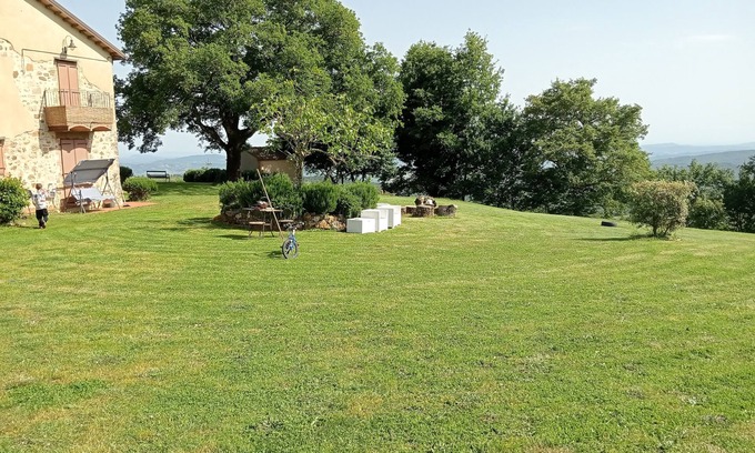 Roccalbegna Apartment | Ideal for those who love nature, spa, sea and mountains!Well located farmhouse!