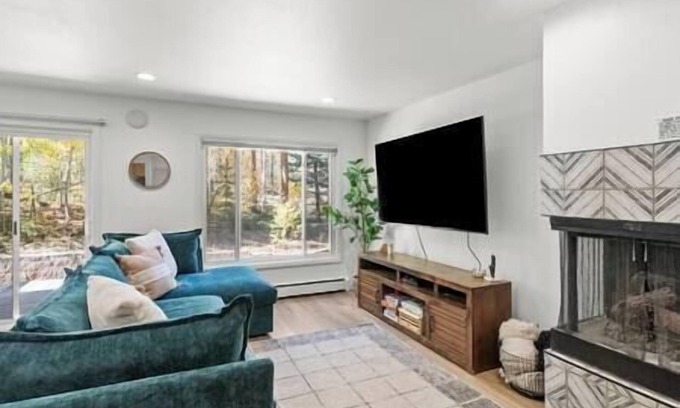 Winter Park Apartment | Ideal location for ski families!