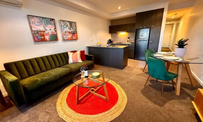 Prahran Apartment | Ideal, Quiet 1BR Prahran Apt Near Cafes, Transport