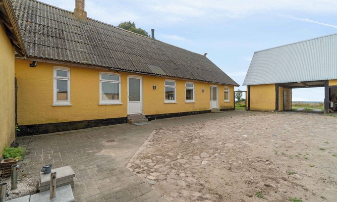 Ronne House | Idyllic country house with sea view and sunsets