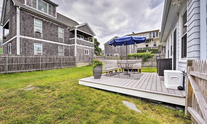 Newport Cottage | Idyllic Newport Area Cottage - Walk to First Beach