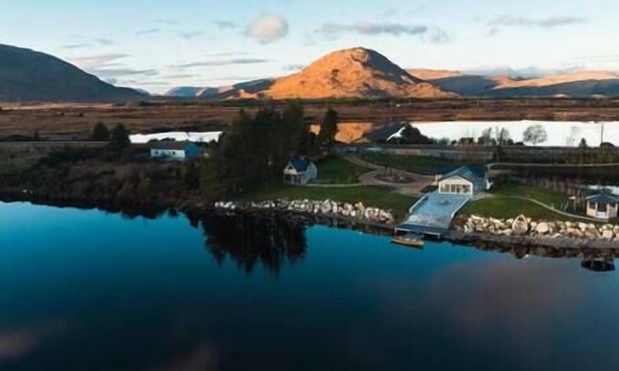 Maam Cross House | Eagle Cottage Connemara