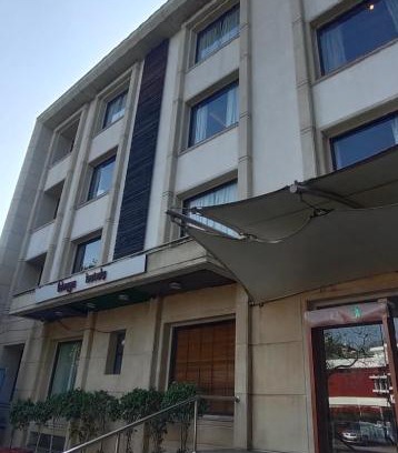 Greater Kailash Hotel | Ikhaya Hotel The Highline