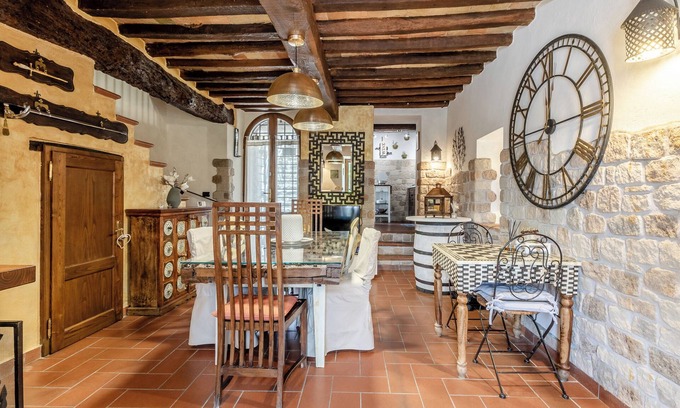 Acqua Loreto Villa | Il Borgo di Torreluca B&B