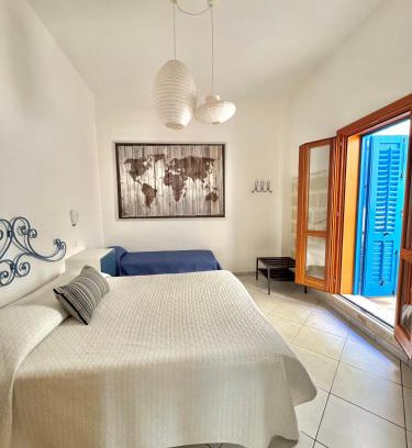 Marettimo House | Il CORTILE DI EOLO