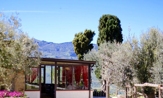 Pettineo House | Il Giglio