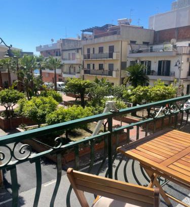 Letojanni Apartment | Il Glicine Apartment a 2 min dalla Spiaggia