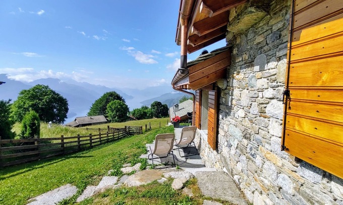 Peglio House | Il Nido d'Aquila (GRV635) by Interhome