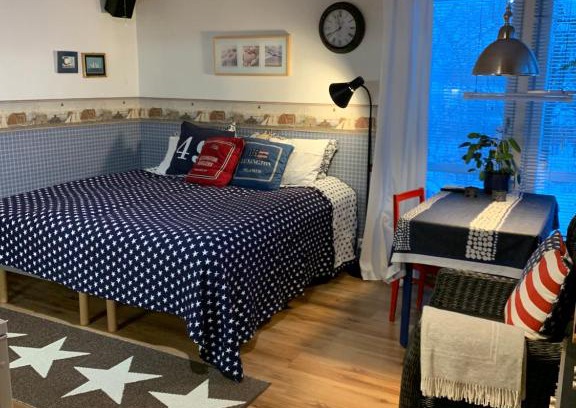 Kokkola Apartment | Ilmastoitu vierassviitti - Villa Roosa