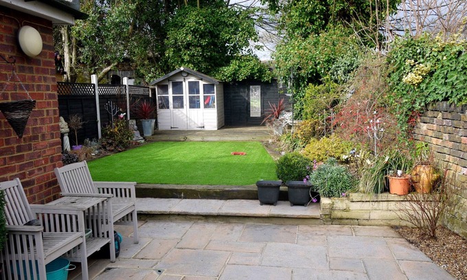 Waltham Cross Cottage | Immaculate 3-bed House in Waltham Cross