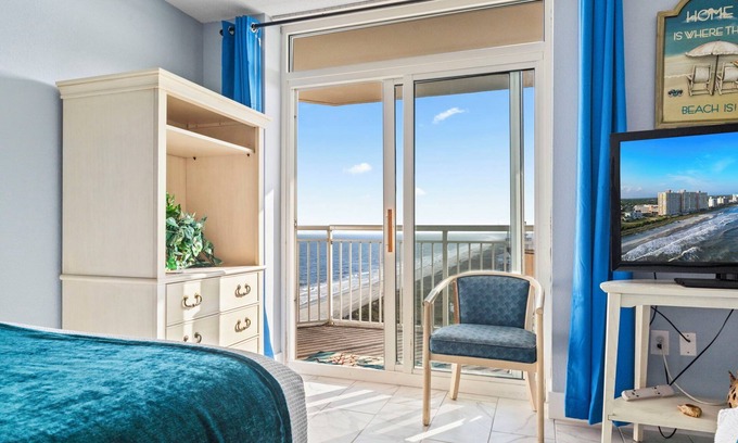 Atlantic Beach Condo | Immaculate Suite & Stunning Views! Bay Watch 1441