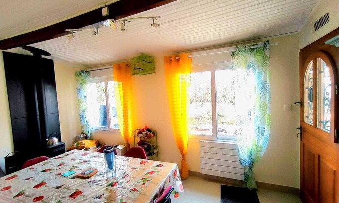 Saint-Cheron House | In the city center of Saint-Chéron - Charming house with small enclosed garden.