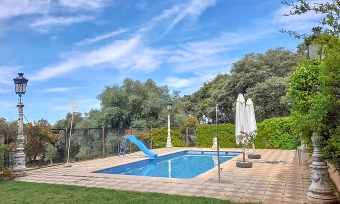 Aracena House | In the midst of beautiful Andalusian nature, this authentic vacation home with swimming pool welcome