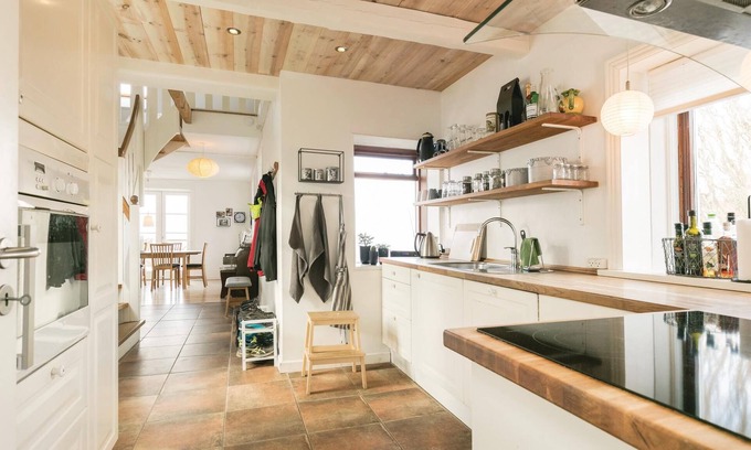 Vang House | In the popular Vang is this beautiful house with a wonderful sea view of the Baltic Sea.