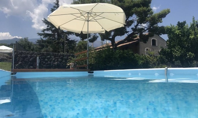 Santa Venerina Apartment | Independent apartment, for relaxing holidays, with views between the sea and Etna