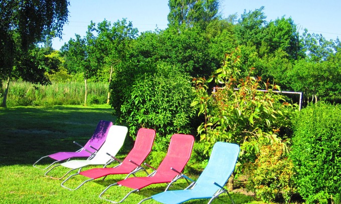 Clairmarais Cottage | Independent gite on private property only accessible by boat