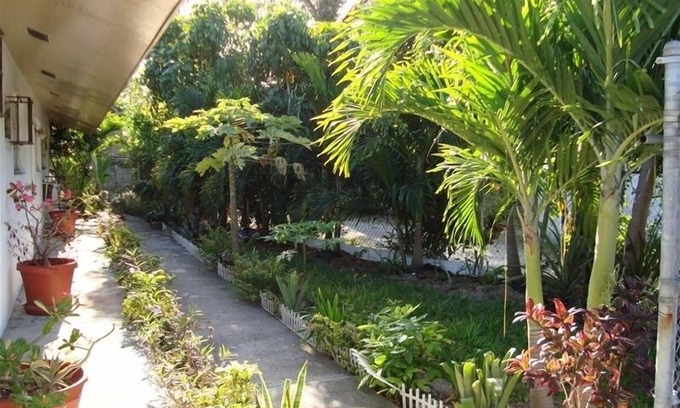 Nassau Apartment | Inexpensive Villa: 5 Mins to Beach & Fish Fry! GREAT WINTER RATES