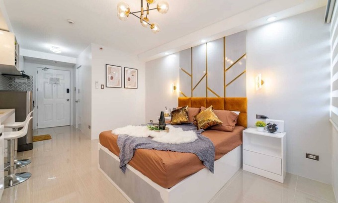 Mabolo Apartment | Infini by J&J (City Center |Near Malls)