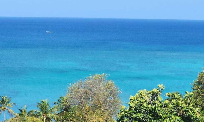 Corinthe Condo | Infinity Blue By The Sea