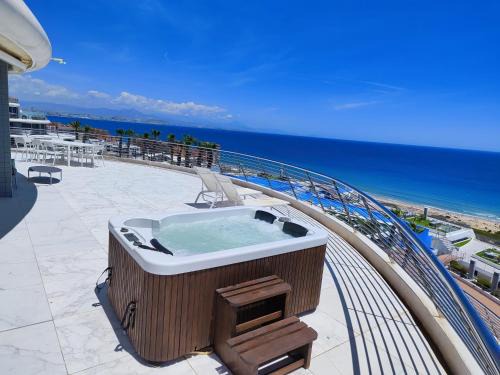 Els Arenals del Sol Apartment | Infinity View by Mar Holidays - Arenales del Sol