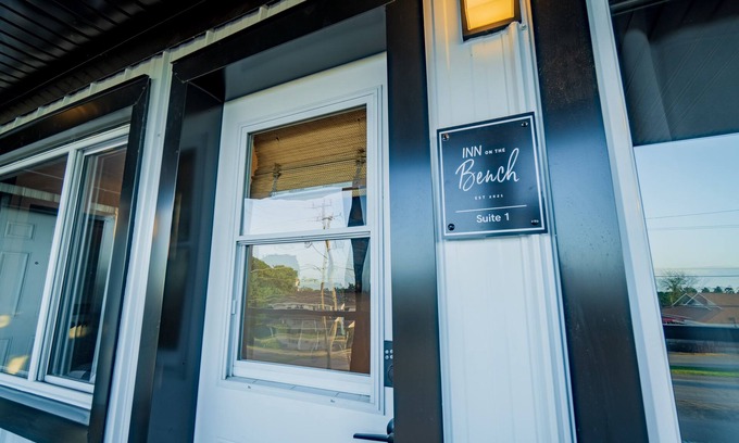 Beamsville Condo | INN ON THE BENCH