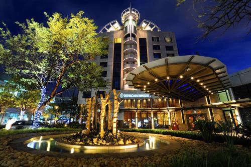 O.R. Tambo Hotel | InterContinental Johannesburg OR Tambo Airport Hotel by IHG