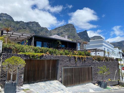 Camps Bay Apartment | Inviting 2-Sleeper Retreat U4 !