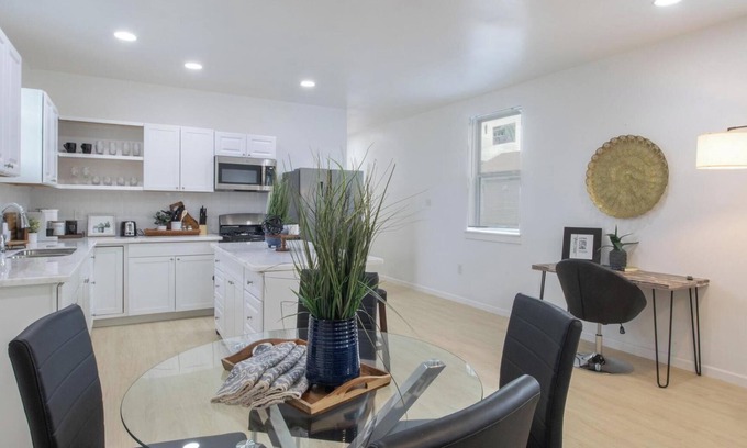 Central City Apartment | Inviting 3-Bedroom Getaway - Minutes from NOLA Flavor