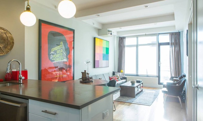 Downtown Brooklyn Apartment | Inviting, Modern 1 Bedroom in Dumbo