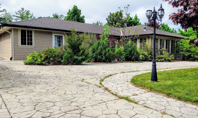 Lambton Shores Cottage | Ipperwash bliss sleep 5 hear the waves βοΈπ