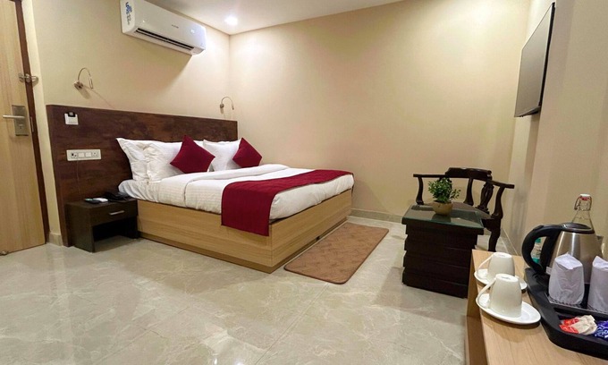 Kalkaji Hotel | Iris Suites Kalkaji