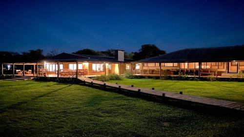 Colonia Carlos Pellegrini Hotel | Irupé Lodge