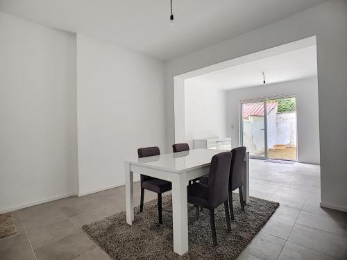 Belhez Apartment | Isaac E centre-gare-aéroport