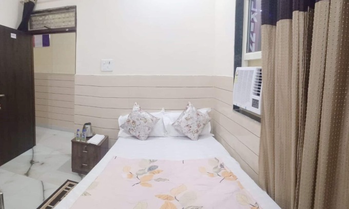 Agra House | It near to Tajmahal which is Charming 2-bedroom villa in beautiful Agra